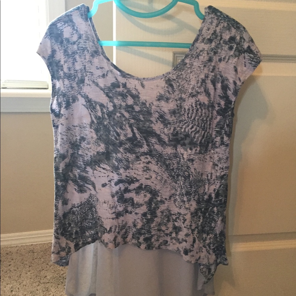 Abstract High Low Sheer Back Top